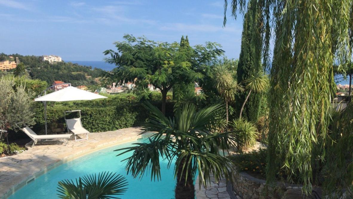 Relais San Sebastiano Villa Pietra Ligure Exteriör bild